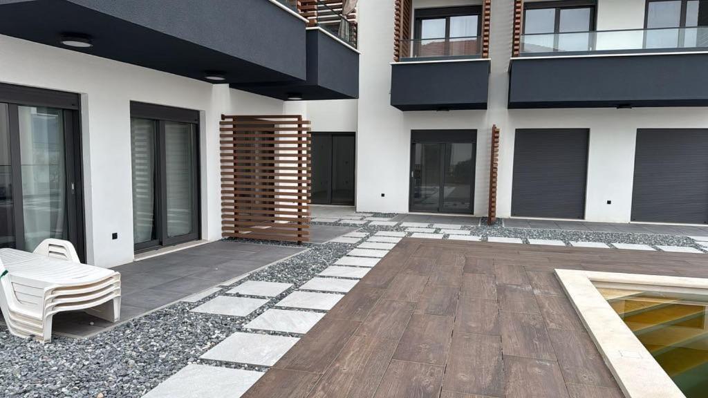 Apartament Slatine No 1 Bagian luar foto
